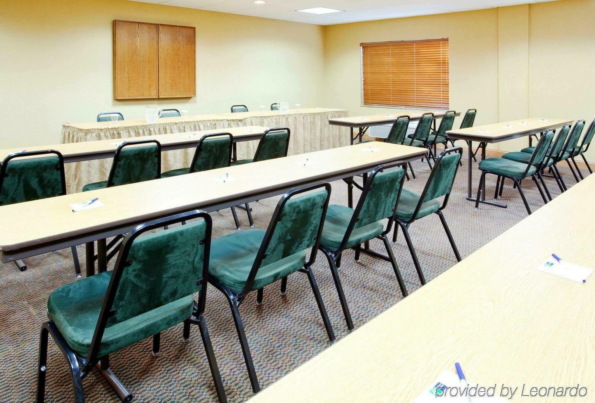 Holiday Inn Express & Suites Rocky Mount Smith Mountain Lake By Ihg Instalações foto